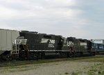 NS 5169 & 5564 switch Glenwood yard